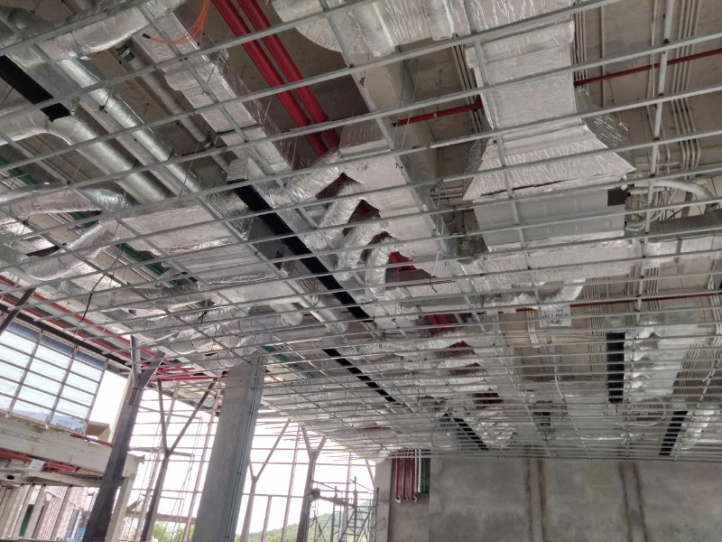 Thi công mái tôn, khung sắt