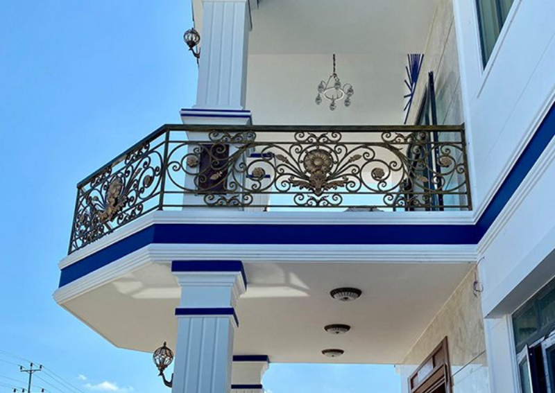 Ưu điểm vượt trội của lan can sắt