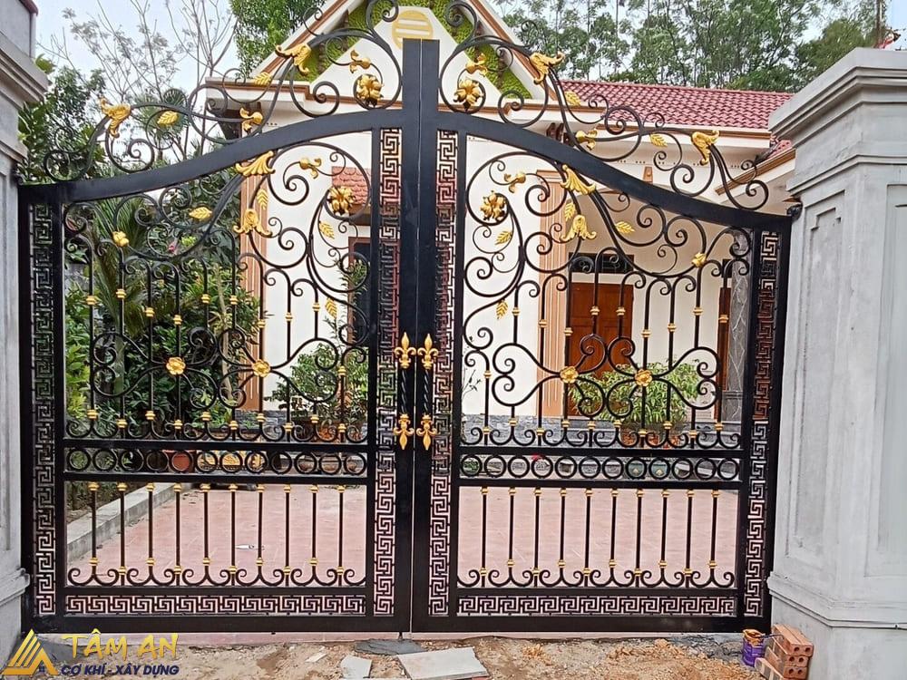 30+ mẫu cổng cửa sắt đẹp, được ưa chuộng hiện nay 10 Mẫu cửa cổng sắt 2 cánh đẹp nhà sân vườn