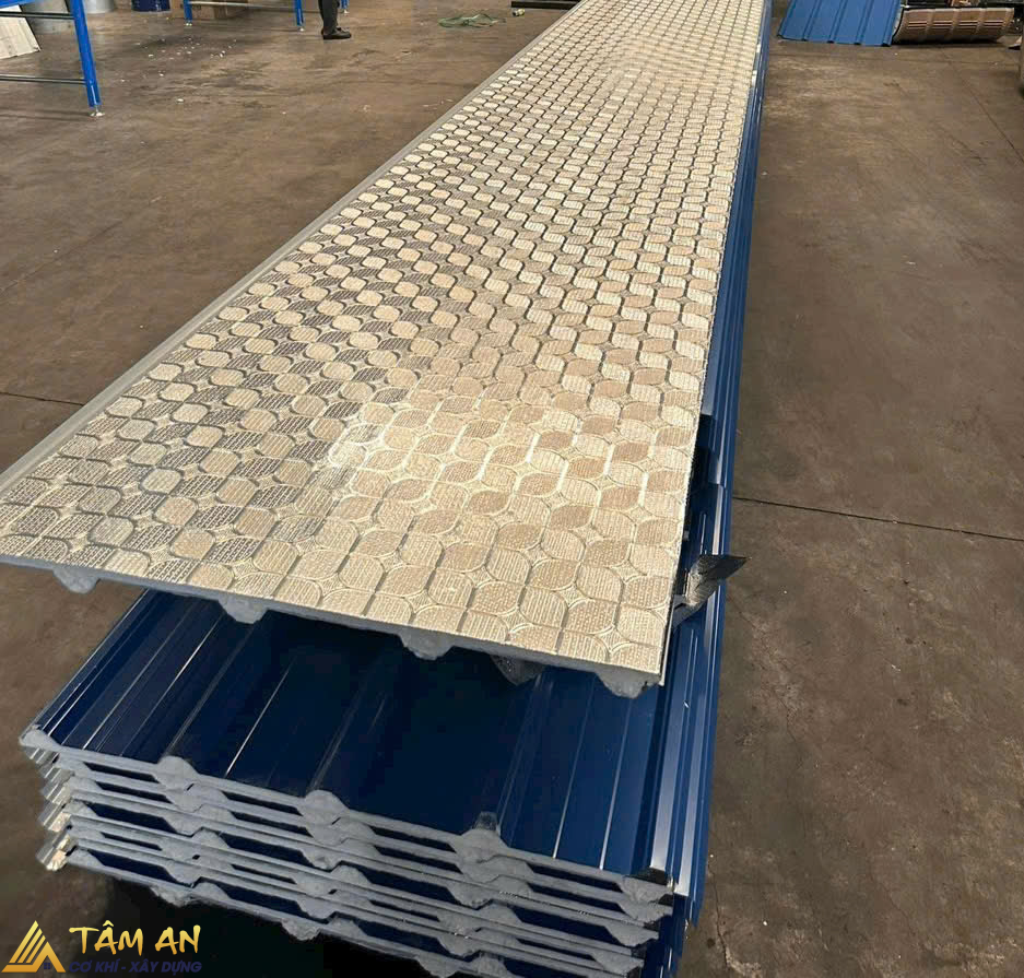 Các Loại Mái Tôn Tốt Nhất Cho Công Trình Xây Dựng 4 Tôn cách nhiệt
