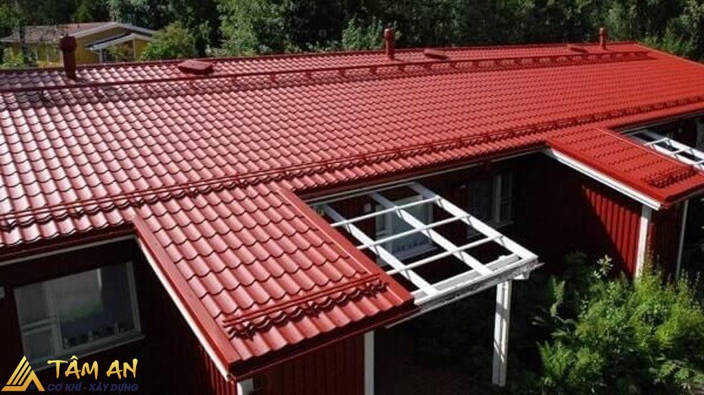 Các Loại Mái Tôn Tốt Nhất Cho Công Trình Xây Dựng 2 Tôn lợp giả ngói