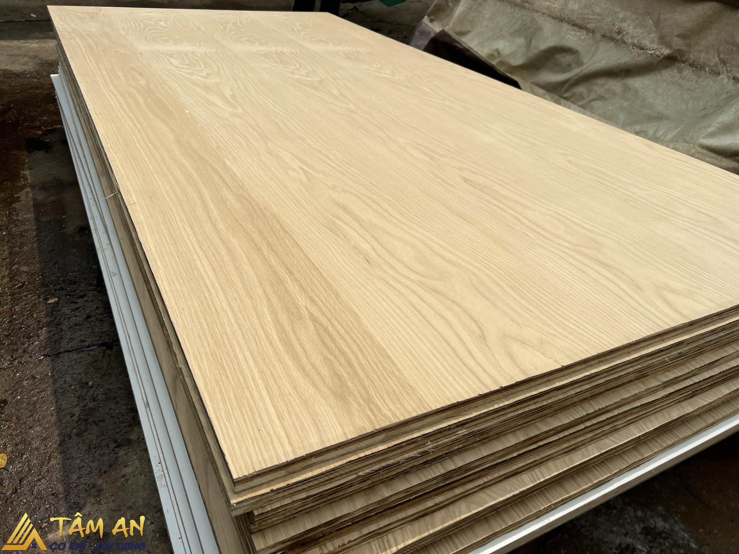 So sánh gỗ công nghiệp và gỗ tự nhiên chi tiết 12 Lớp phủ Veneer