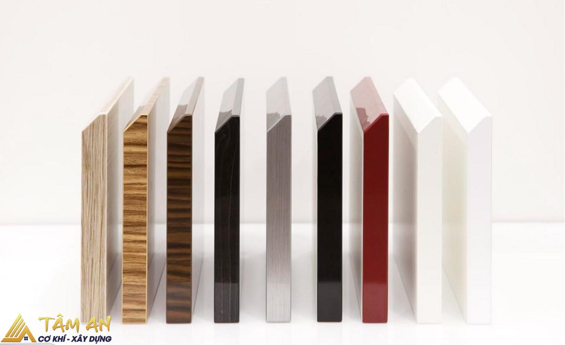 So sánh gỗ công nghiệp và gỗ tự nhiên chi tiết 13 Lớp phủ Acrylic