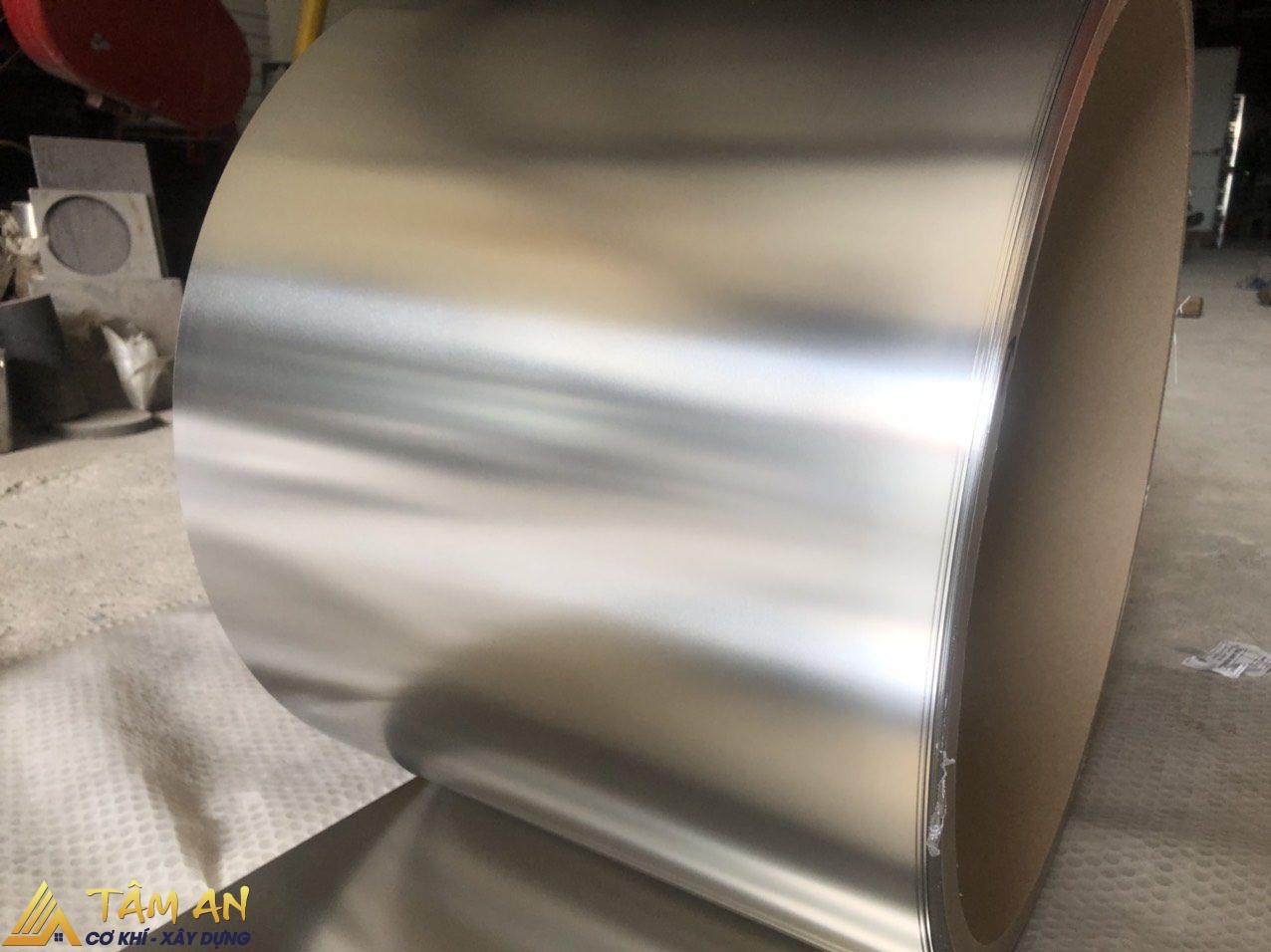 Inox là gì? Cấu tạo, ưu điểm và cách phân loại 7 Inox 301