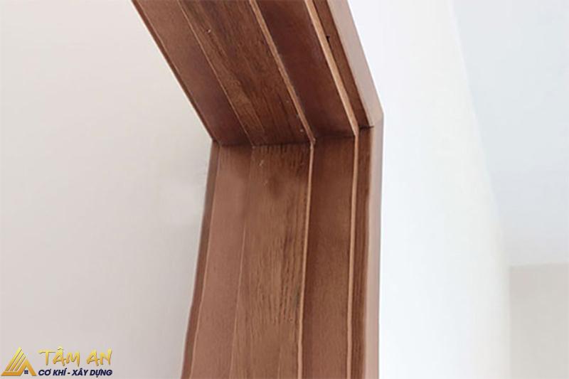 Cửa gỗ là gì? Ưu nhược điểm bạn nên biết ngay 2 Khung cửa