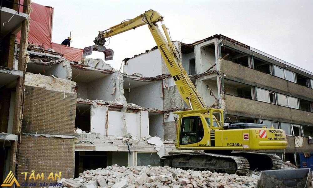 Thủ tục xin phê duyệt phá dỡ nhà: hướng dẫn chi tiết 2025 2 Khi nào cần xin phép phá dỡ nhà?