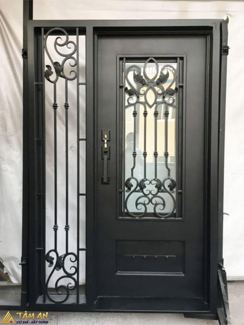 Mẫu cửa sắt 1 cánh phòng trọ đơn giản, bền đẹp, kín đáo 6 Mẫu cửa sắt được sử dụng làm cửa cổng tại các dãy phòng trọ