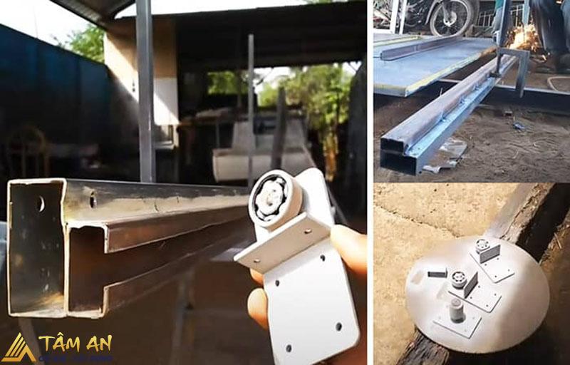 Cửa sắt lùa được làm từ nhiều bộ phận khác nhau