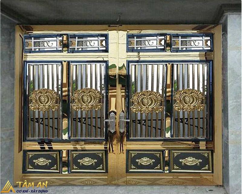 Cửa inox 4 cánh mạ vàng sang trọng, cao cấp