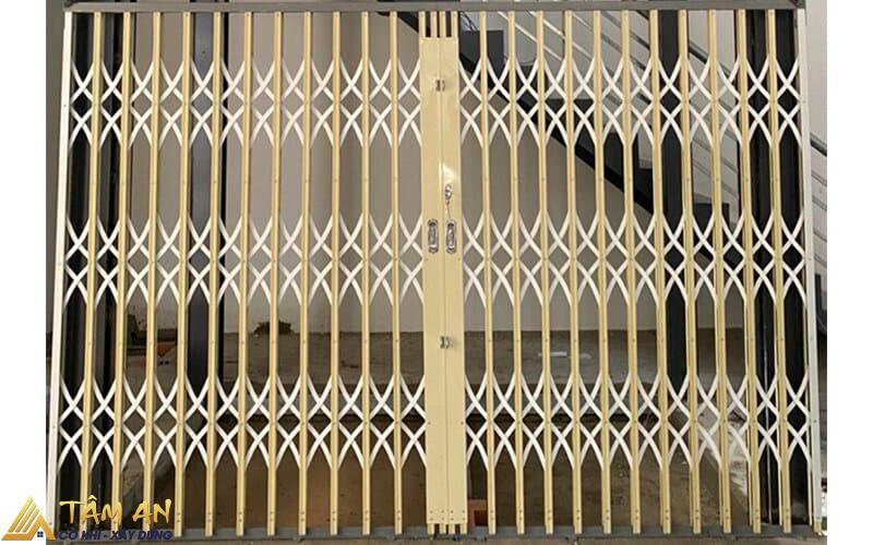 Cửa sắt kéo: Ưu – Nhược điểm & Bảng giá 2026 5 Cửa sắt kéo không lá trọng lượng nhẹ, dễ đóng – mở