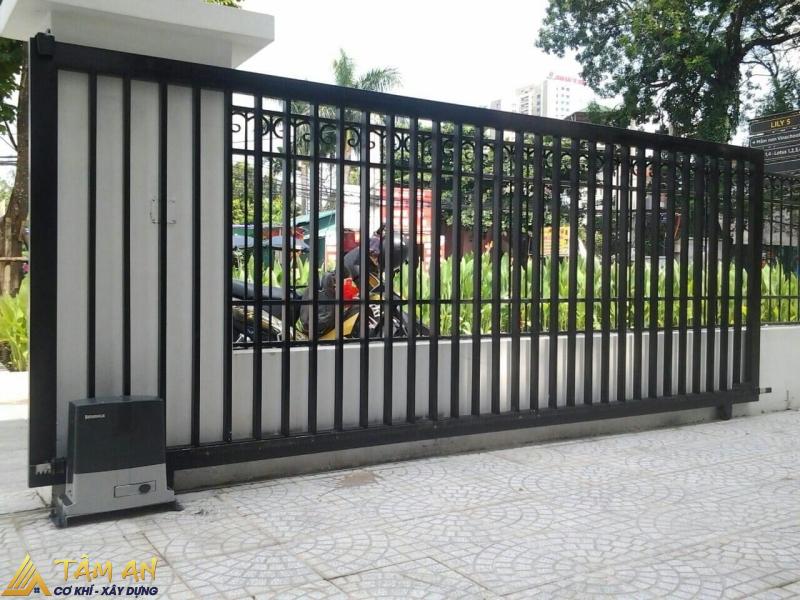 Mẫu cửa sắt lùa 1 cánh sơn phủ tĩnh điện