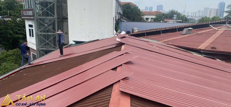 Cải Tạo Hệ Mái: Chống Nóng, Chống Ồn & Trọng Tải