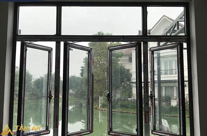Cửa sổ nhôm kính 4 cánh mở quay