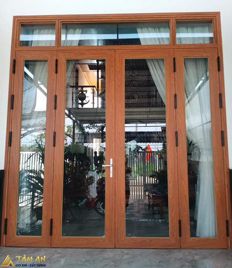 Mẫu cửa nhôm kính 4 cánh giả gỗ sang trọng