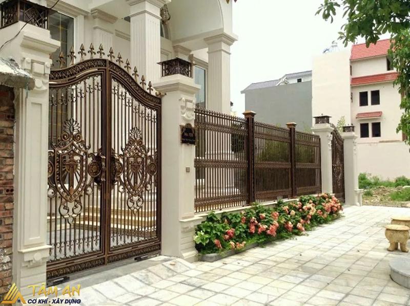 Mẫu cải tạo cổng nhà đẹp, hợp phong thủy, tối ưu chi phí