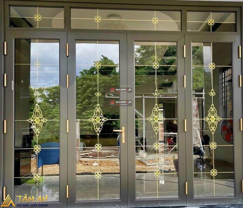Các công trình Hà Nội nên lựa chọn cửa nhôm kính vì độ bền cao, cách âm, chống bụi tốt